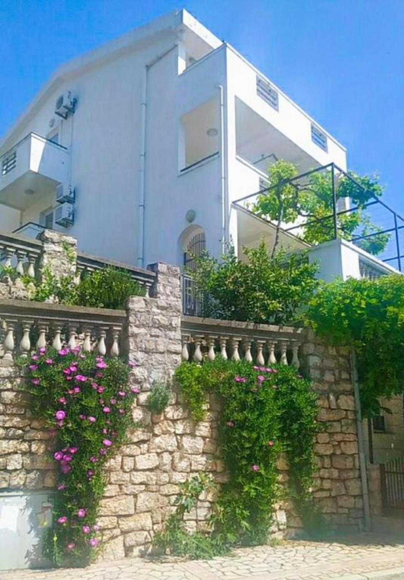 Apartmani Jovanovic Petrovac المظهر الخارجي الصورة