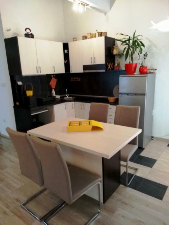 Apartmani Jovanovic Petrovac المظهر الخارجي الصورة