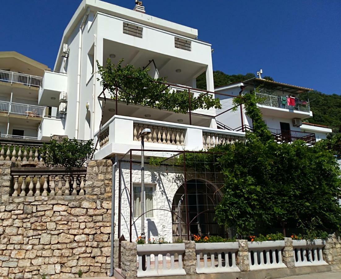 Apartmani Jovanovic Petrovac المظهر الخارجي الصورة